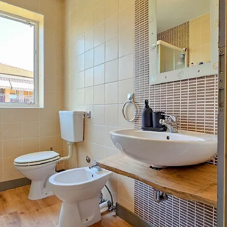 Apartman Idyllisches Mit Meerblick, Pool, Grill, Waschmaschine, Privatparkplatz Karpinjan