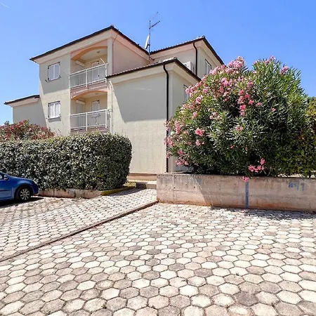 Idyllisches Mit Meerblick, Pool, Grill, Waschmaschine, Privatparkplatz