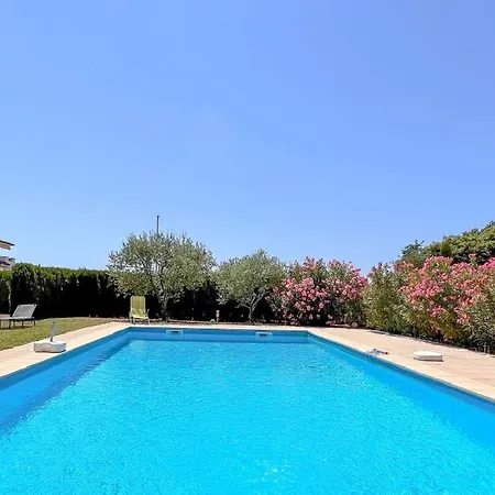 Idyllisches Mit Meerblick, Pool, Grill, Waschmaschine, Privatparkplatz Apartman
