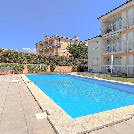 Idyllisches Mit Meerblick, Pool, Grill, Waschmaschine, Privatparkplatz * Karpinjan