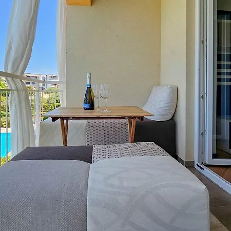 Idyllisches Mit Meerblick, Pool, Grill, Waschmaschine, Privatparkplatz *